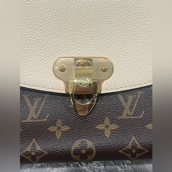 LOUIS VUITTON ST. PLACIDE - Picture 11 of 11